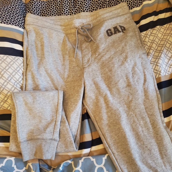 GAP Grey Tracksuit Outfit - Picture 2 of 2